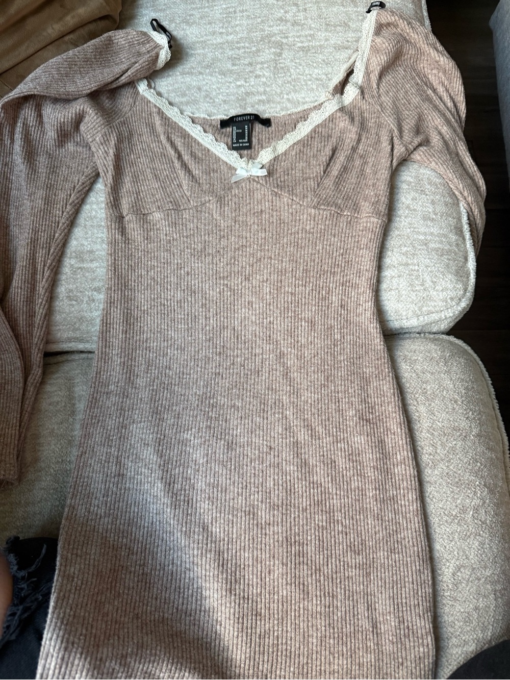 Forever 21 Mauve Ribbed Knit Long Sleeve Top with Lace Trim